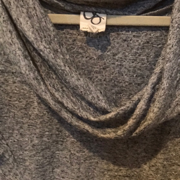 Anthropologie Heather Gray Top - Picture 2 of 3